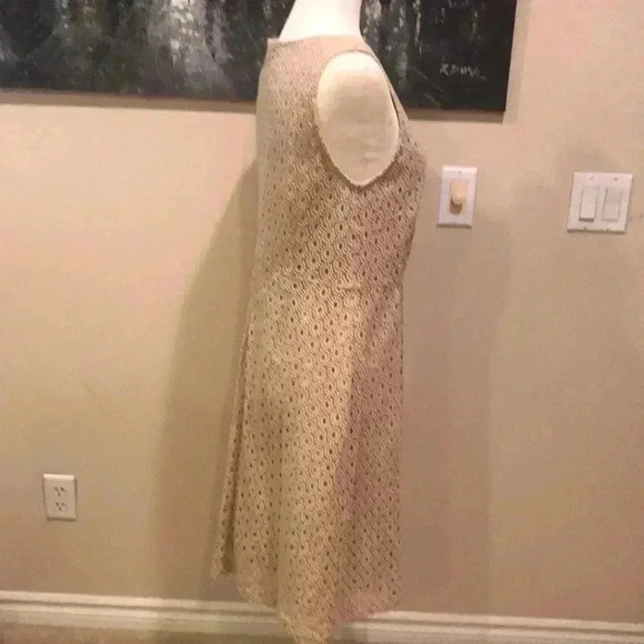 Garnet Hill Beige Eyelet Sheath Dress-Size 10 - Picture 6 of 11
